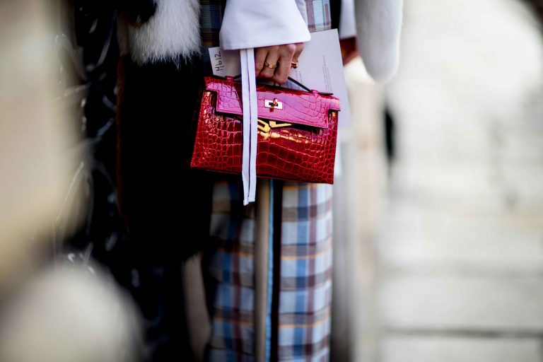 SACLÀB Hermès Kelly Pochette Cuir Exotique Streetstyle Paris
