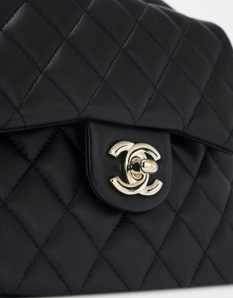 Chanel Sac à dos Séoul Agneau Noir Saclàb Luxe Vintage CC Logo