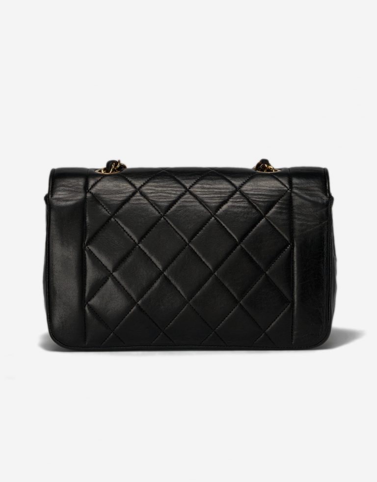 Chanel_Diana_Medium_Lamb_Black