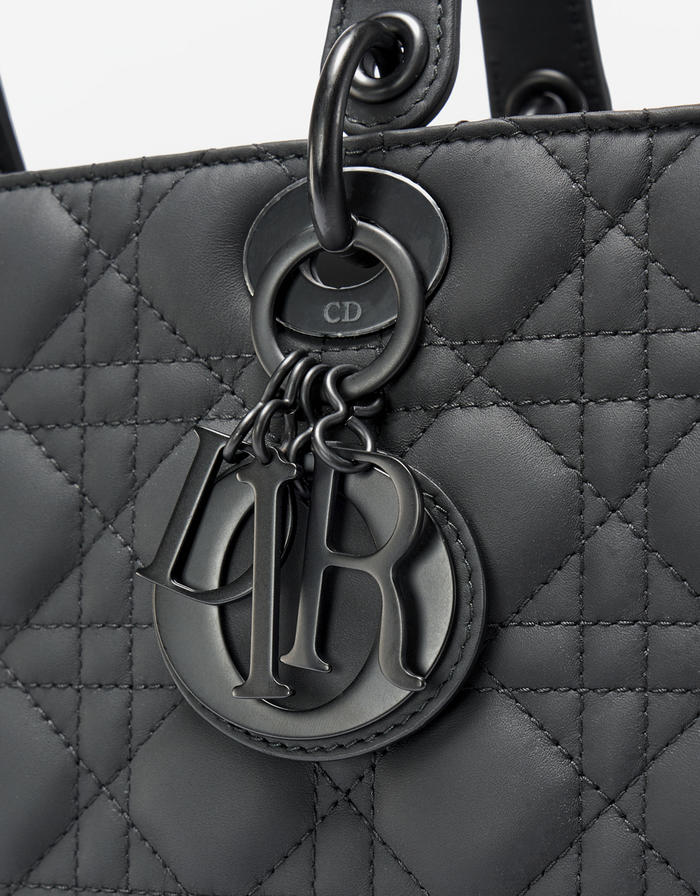 Túi Small Lady Dior Bag màu đen ultramatte cannage calfskin best quality