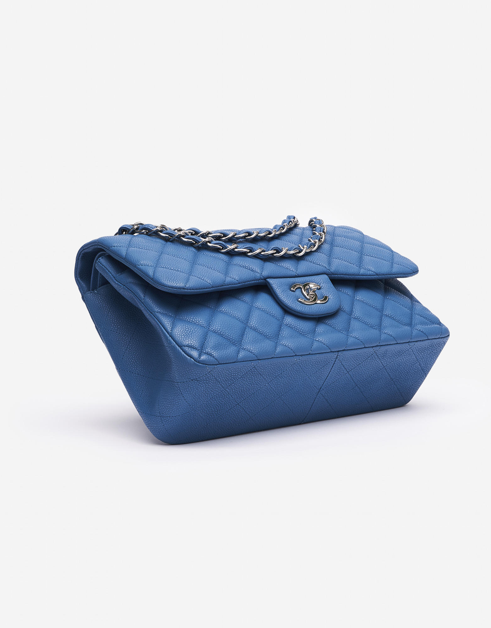 Chanel Large Blue Caviar Leather CC Logo Timeless Wallet Flap ref.378824 -  Joli Closet