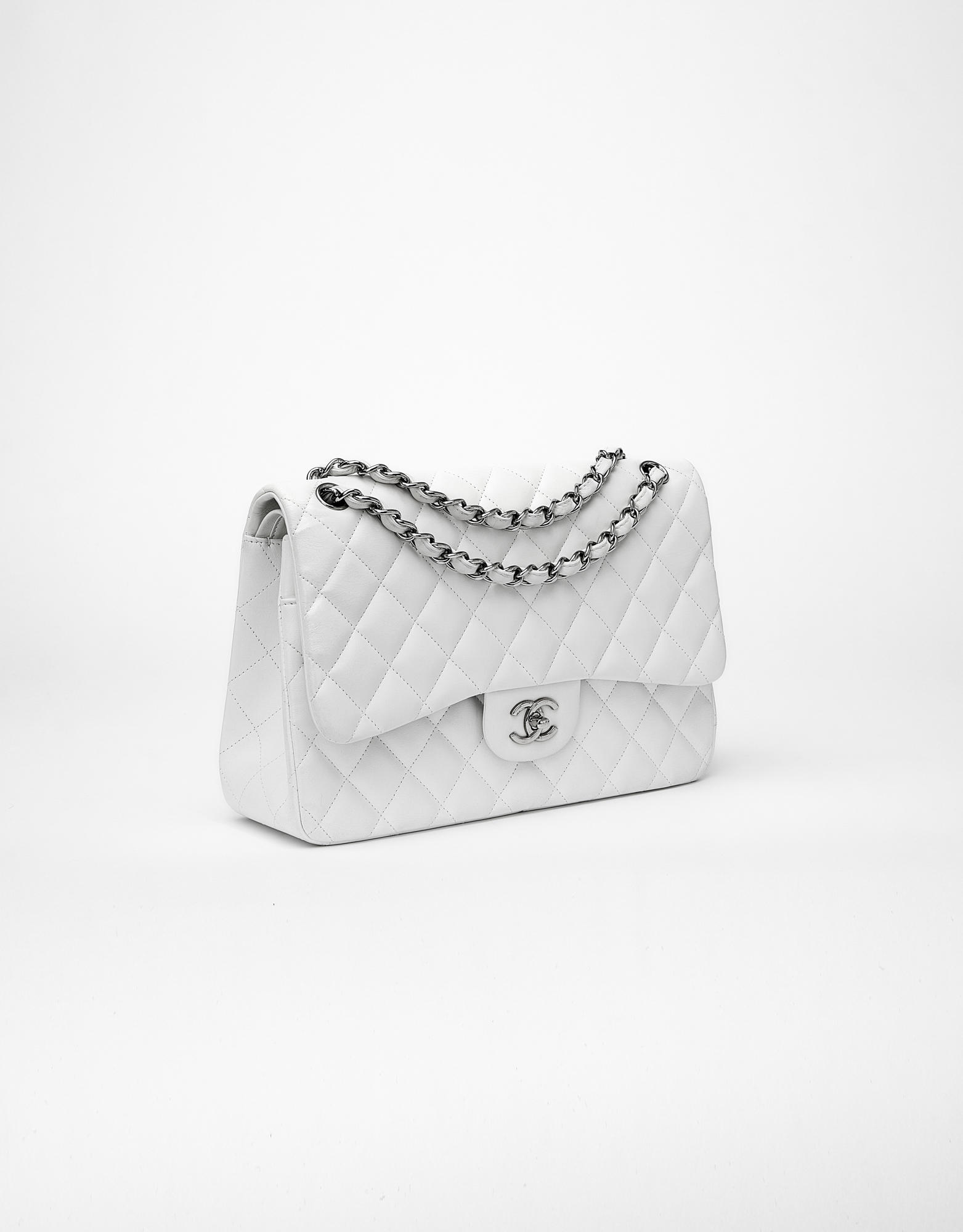 Chanel Timeless Jumbo-Tasche Lammleder Weiß