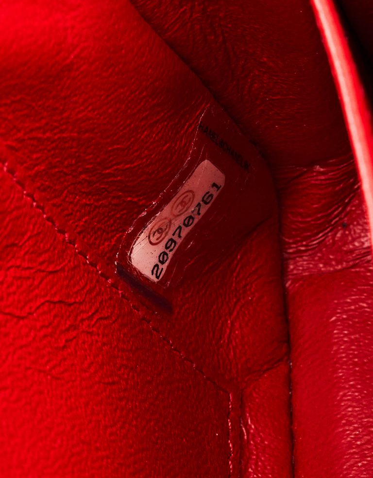 Chanel Classique Mini Cuir Verni Rouge