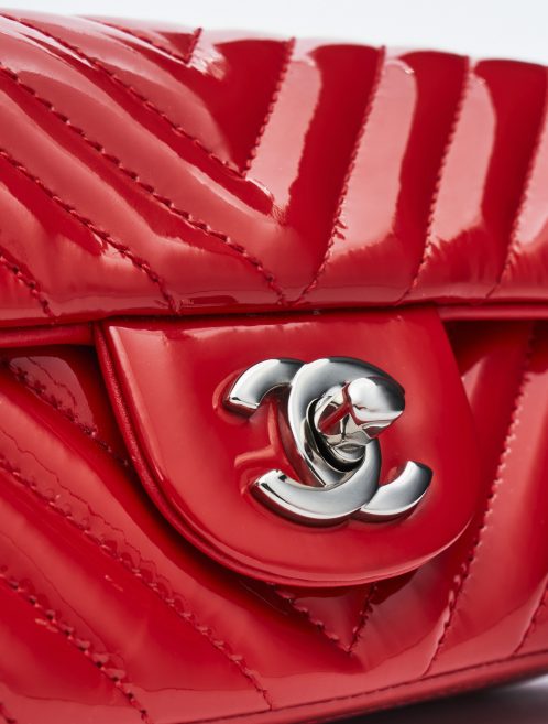 Chanel Classique Mini Cuir Verni Rouge