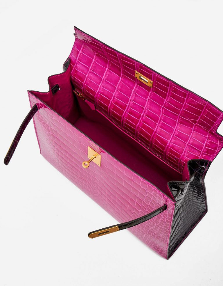 Innenausstattung einer gebrauchten Hermès Kelly 35 HSS Krokodil Porosus Rose Scheherazade / Aubergine auf SACLÀB
