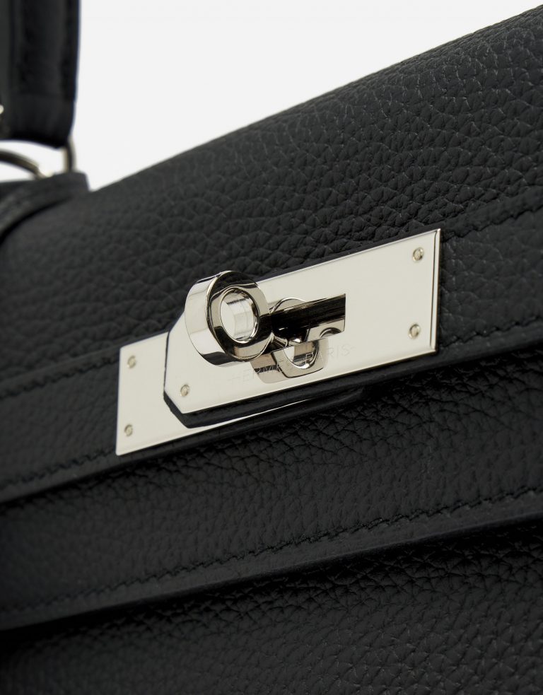 Hardware Detail of a Pre-Loved Hermès Kelly 28 Togo in Black on SACLÀB