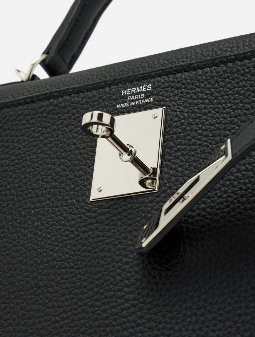 Hardware Detail of a Pre-Loved Hermès Kelly 28 Togo in Black on SACLÀB