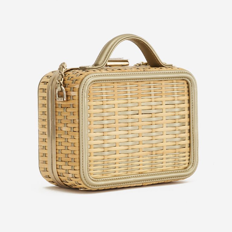 A pre-loved small Chanel Vanity Case in Beige Straw and Gold Leather on SACLÀB
