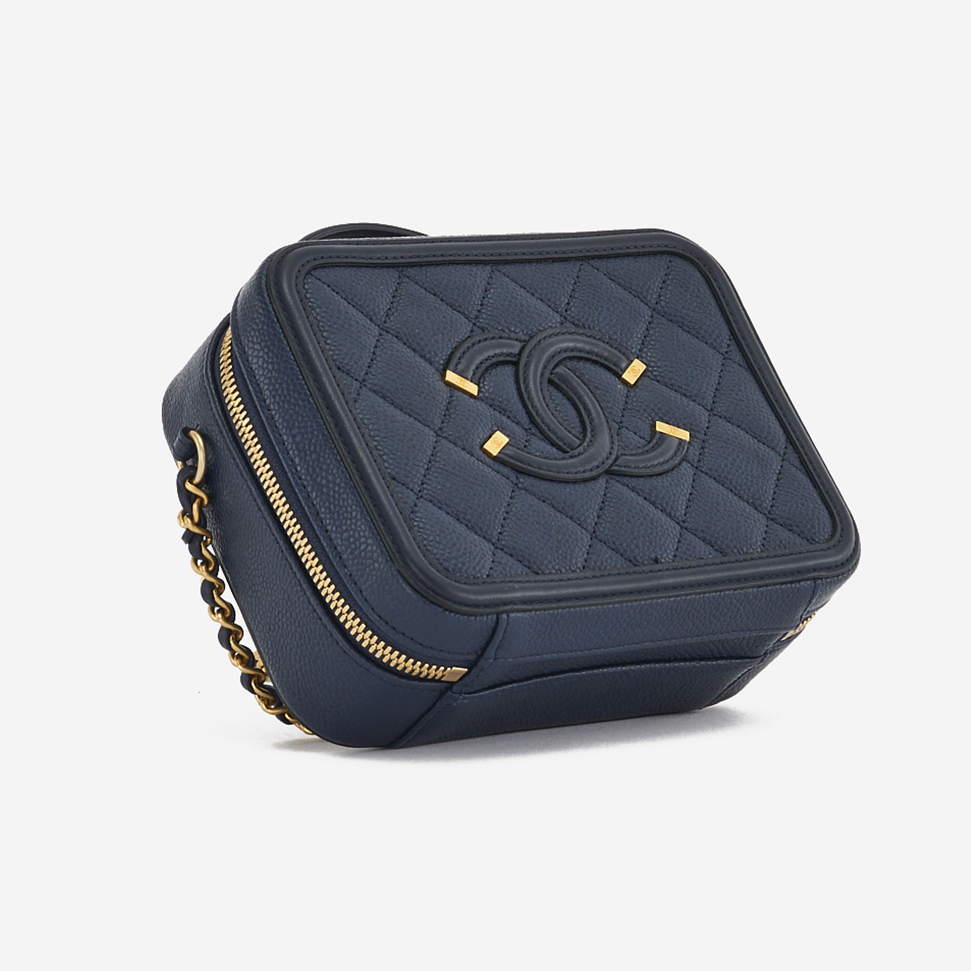 Un Vanity Case Chanel d'occasion Petit cuir caviar en bleu foncé sur SACLÀB