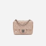 Un Chanel Timeless Mini Square en cuir verni nude d'occasion sur SACLÀB