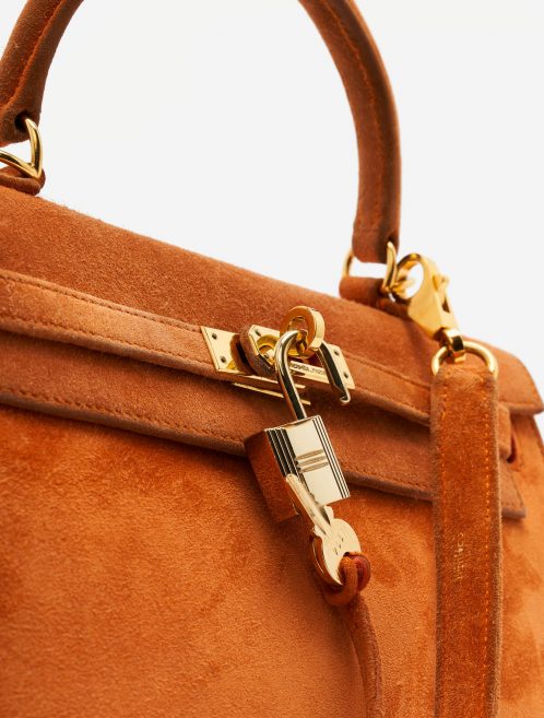 Pre-owned Hermès bag Kelly 25 Veau Doblis Orange H Orange | Sell your designer bag on Saclab.com