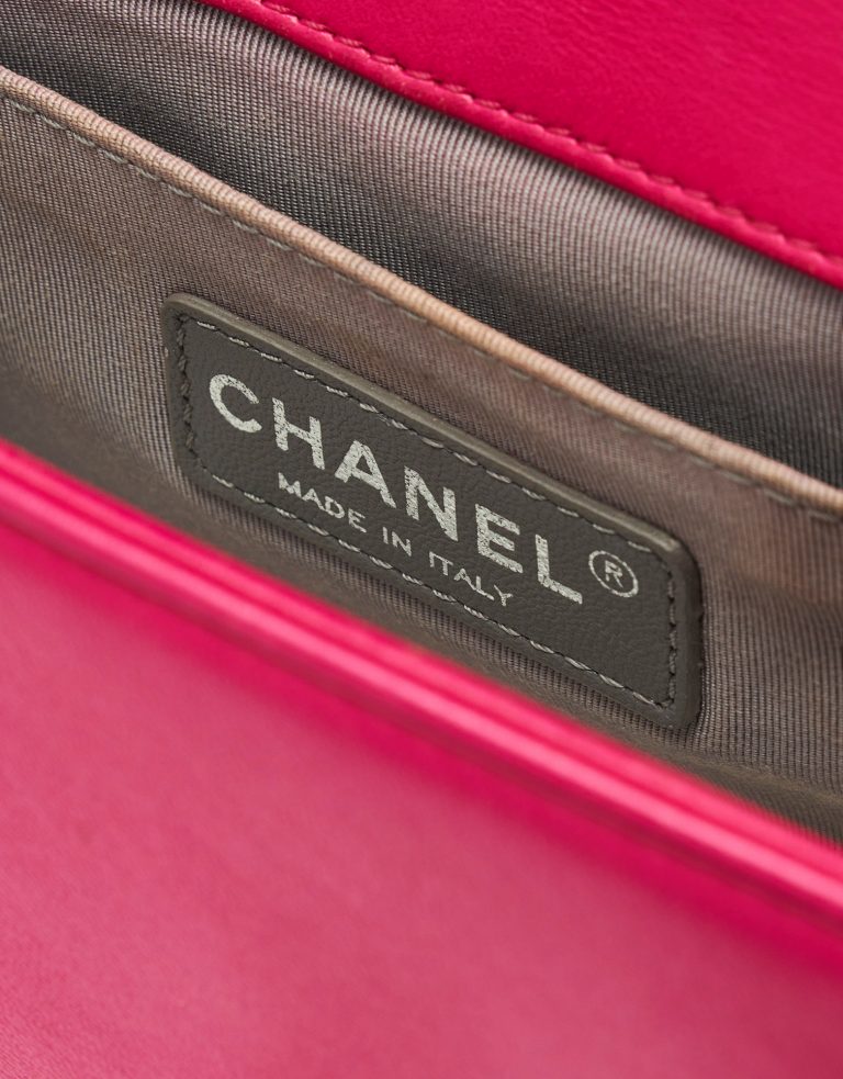 Sac Chanel d'occasion Boy Petit Velours Rose Rose | Vendez votre sac de créateur sur Saclab.com