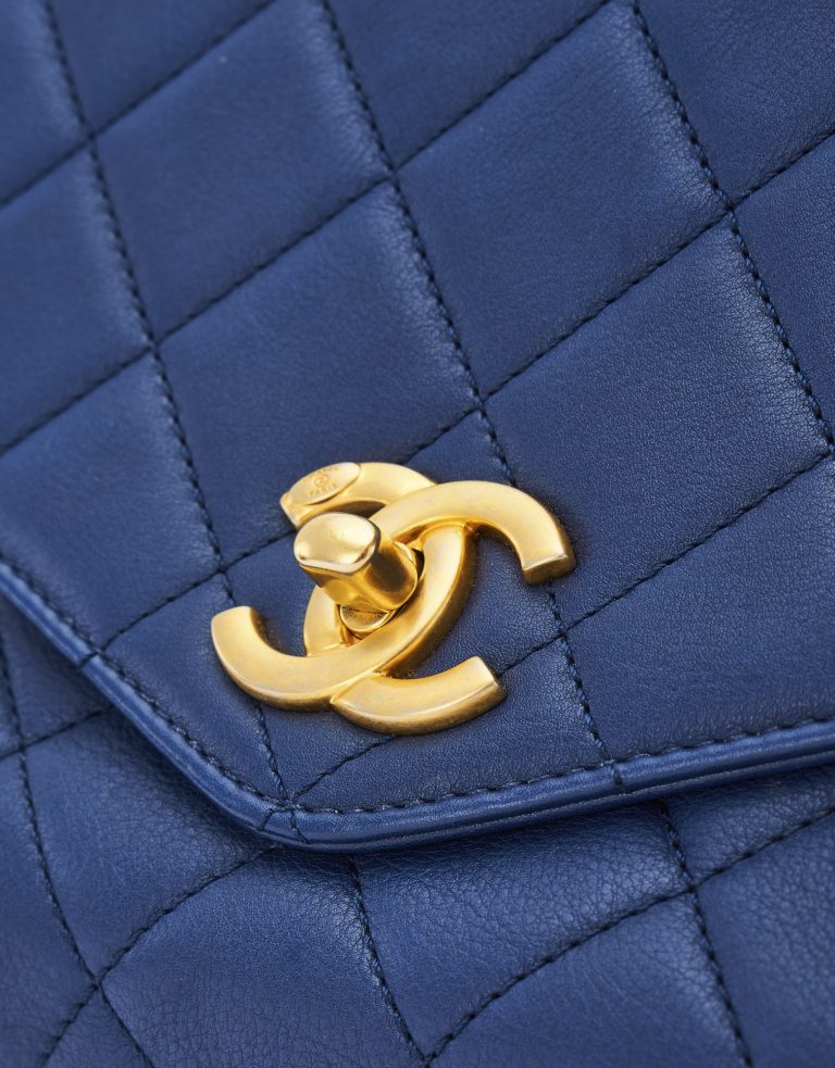 Chanel Handle Medium Lamb Blue