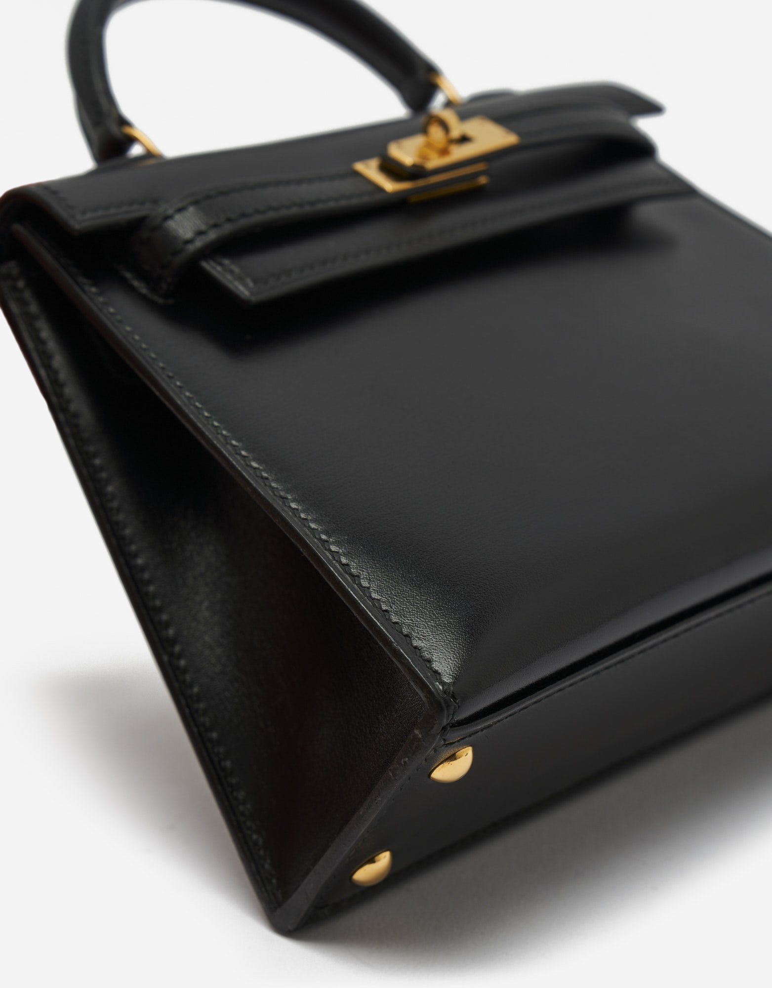 Gebrauchte Hermès Tasche Kelly 15 Box Schwarz Schwarz | Verkaufen Sie Ihre Designer-Tasche auf Saclab.com