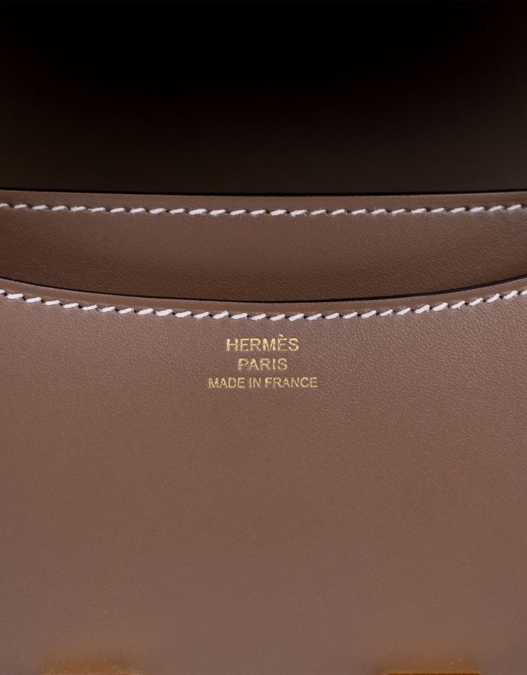 Gebrauchte Hermès Tasche Constance Mini Tadelakt Etoupe Brown | Verkaufen Sie Ihre Designer-Tasche auf Saclab.com