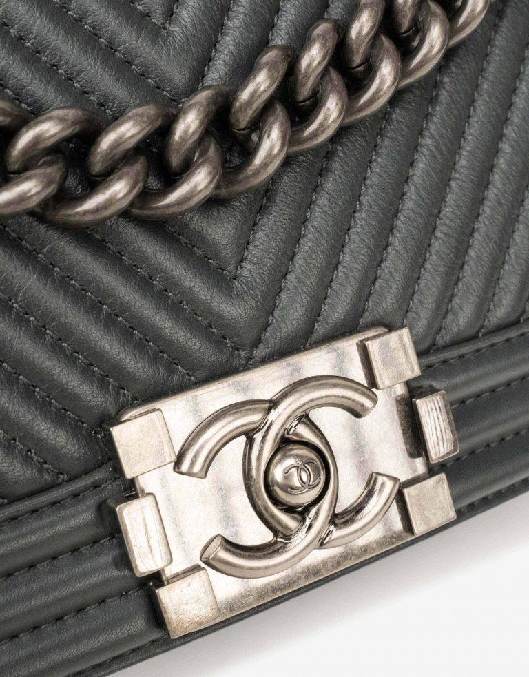 Chanel Boy Agneau Taille Moyenne Trafic Gris