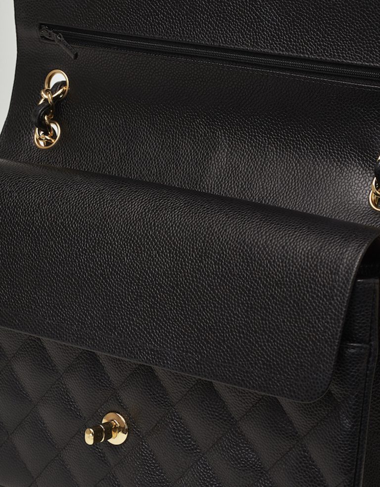 Pre-owned Chanel bag Timeless Jumbo Caviar Black Black | Sell your designer bag on Saclab.com