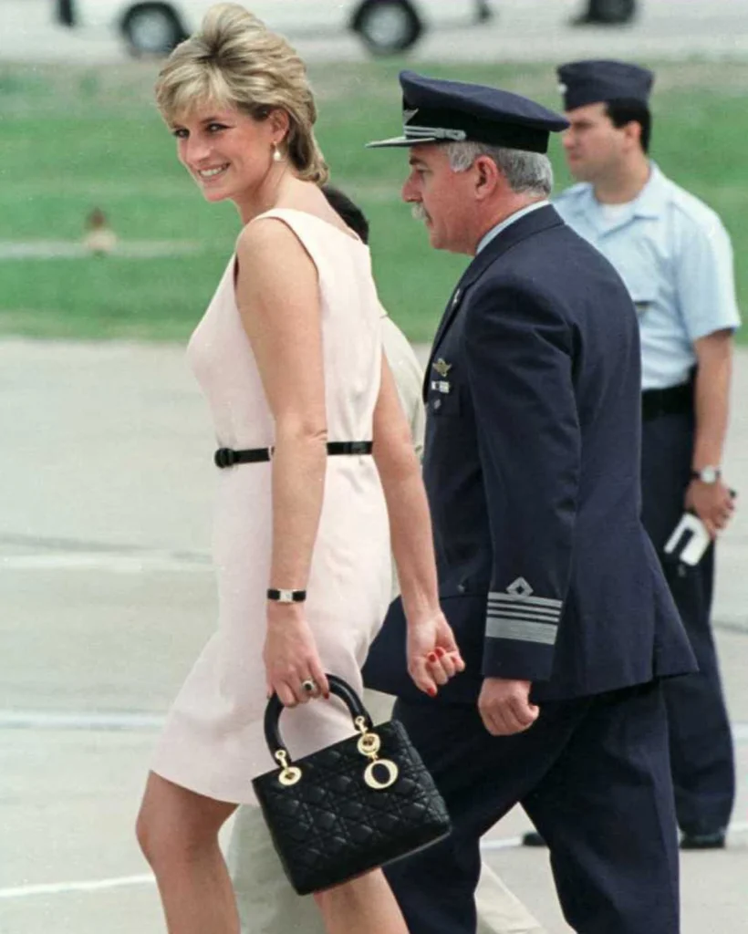 Lady Diana avec son Lady Dior