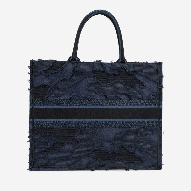 Pre-owned Dior bag Book Tote Large Camouflage Embroidery Blue Blue | Sell your designer bag on Saclab.com