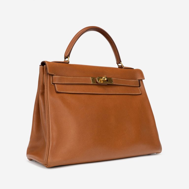 Pre-owned Hermès bag Kelly 32 Courchevel Gold Gold | Sell your designer bag on Saclab.com