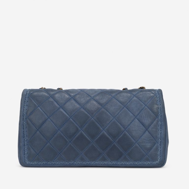 Chanel Timeless mittelgroße Tasche Lammleder Blau