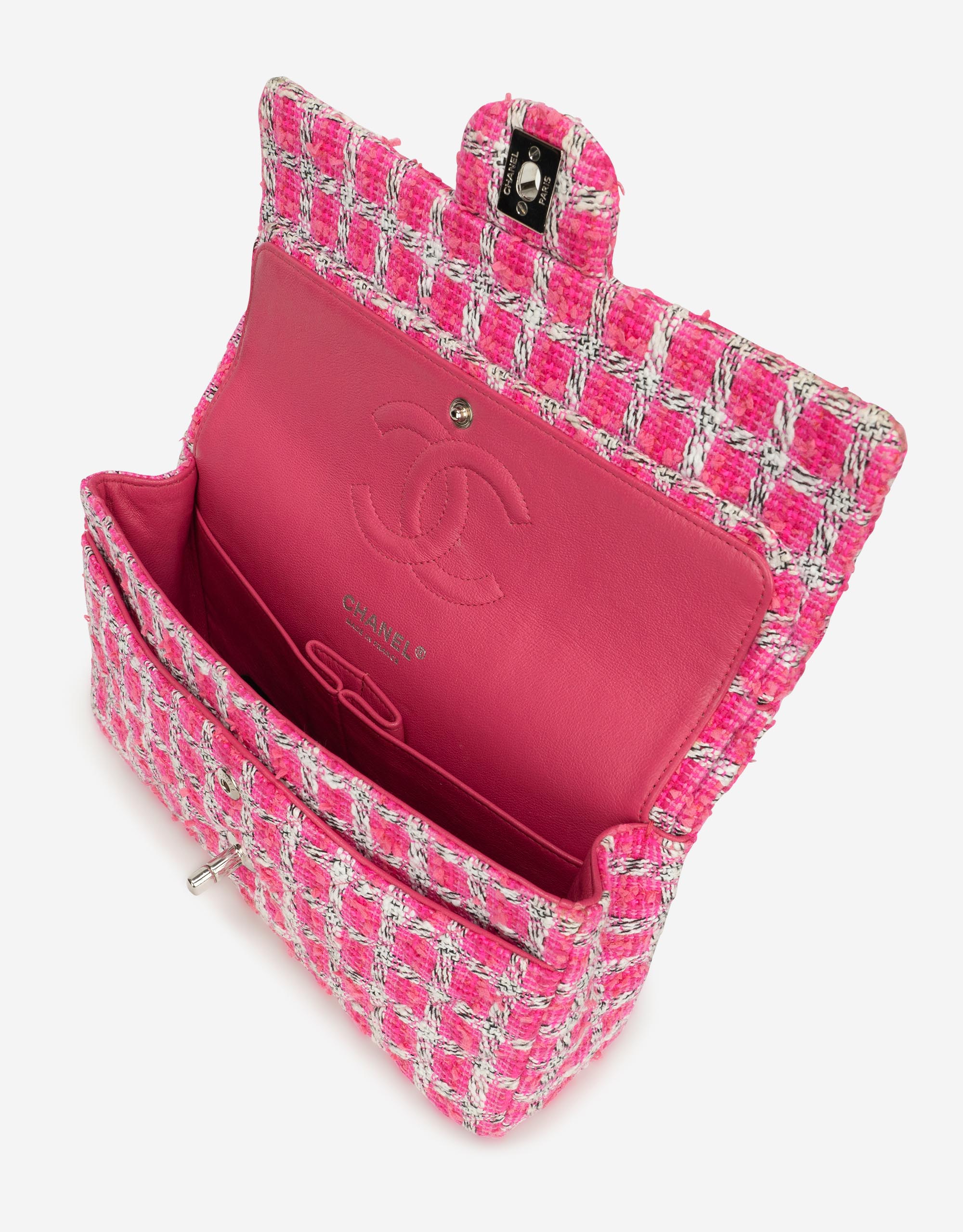 Pre-owned Chanel bag Timeless Medium Tweed Pink / White Pink, White | Sell your designer bag on Saclab.com