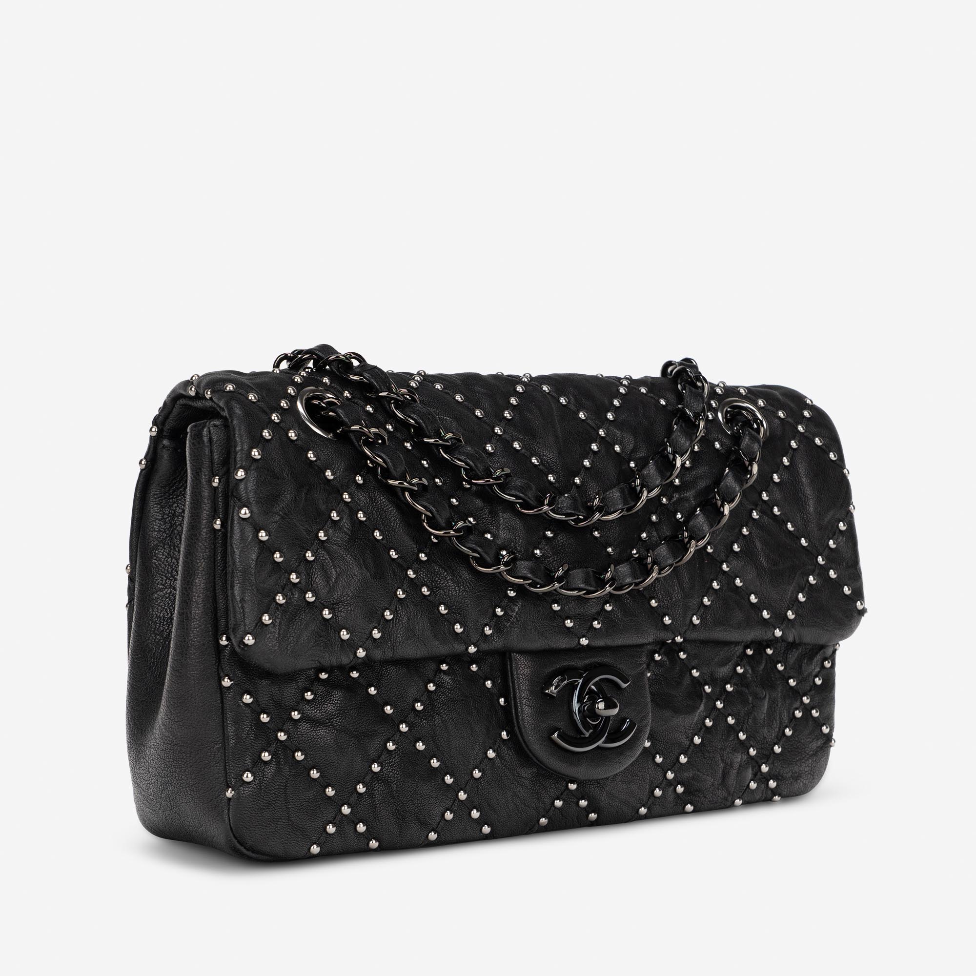 Pre-owned Chanel bag Timeless Medium Chevre So Black Black | Sell your designer bag on Saclab.com