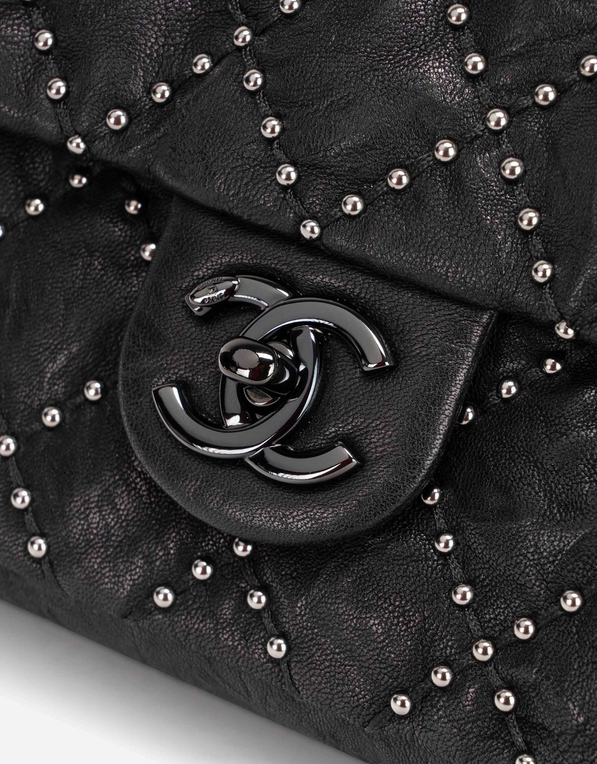 Gebrauchte Chanel Tasche Timeless Medium Chevre So Black Black | Verkaufen Sie Ihre Designer-Tasche auf Saclab.com