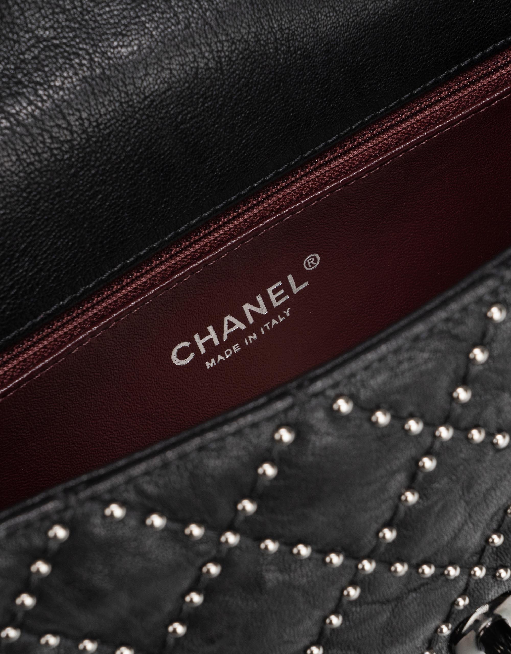 Pre-owned Chanel bag Timeless Medium Chevre So Black Black | Sell your designer bag on Saclab.com