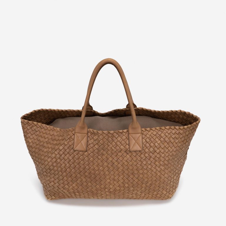 Pre-owned Bottega Veneta bag Cabat Large Intrecciato Camel Brown | Sell your designer bag on Saclab.com