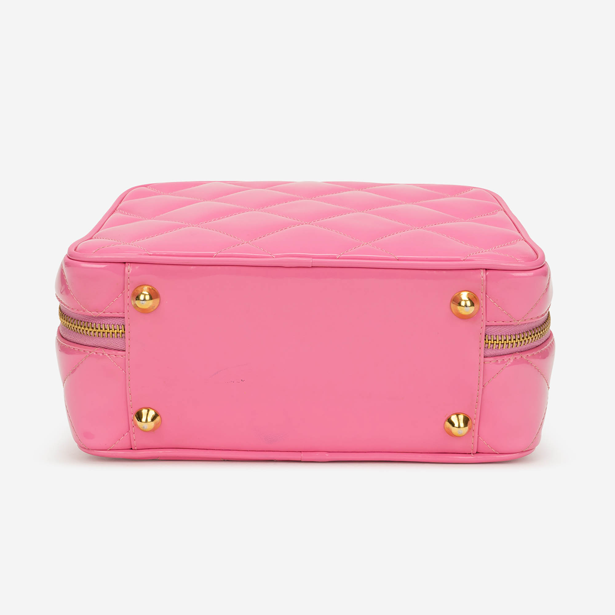 Pre-owned Chanel bag Vanity Case Medium Patent Pink Pink | Sell your designer bag on Saclab.com