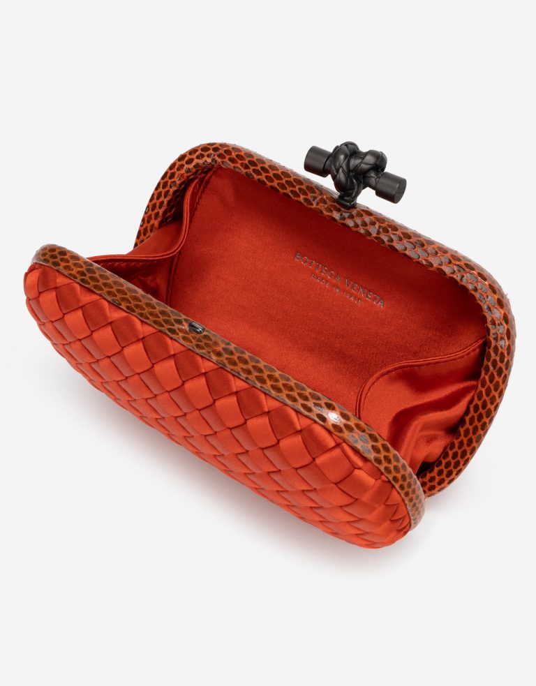 Bottega Veneta Knoten Clutch Seide / Python Orange Offen