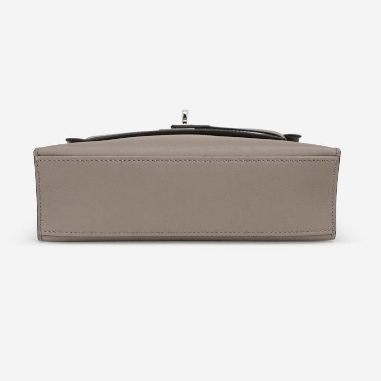 Hermès Kelly Pochette Swift Gris Asphalte Bottom