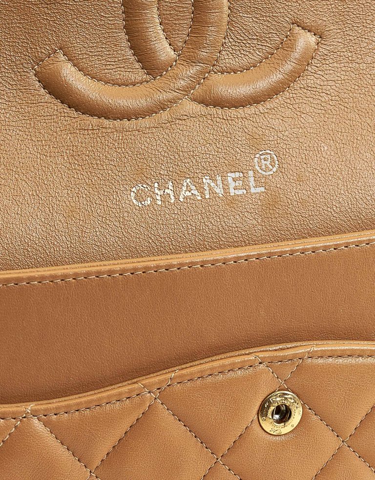 Pre-owned Chanel bag Timeless Medium Calf Beige Beige | Sell your designer bag on Saclab.com