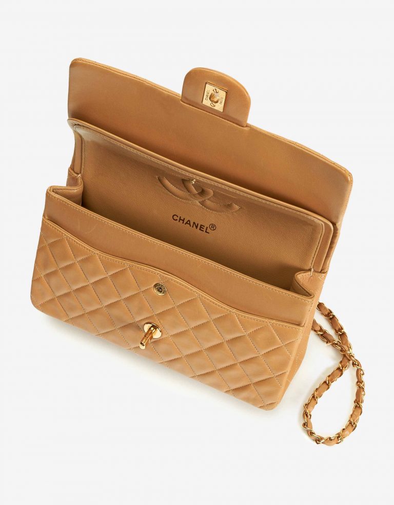 Pre-owned Chanel bag Timeless Medium Calf Beige Beige | Sell your designer bag on Saclab.com