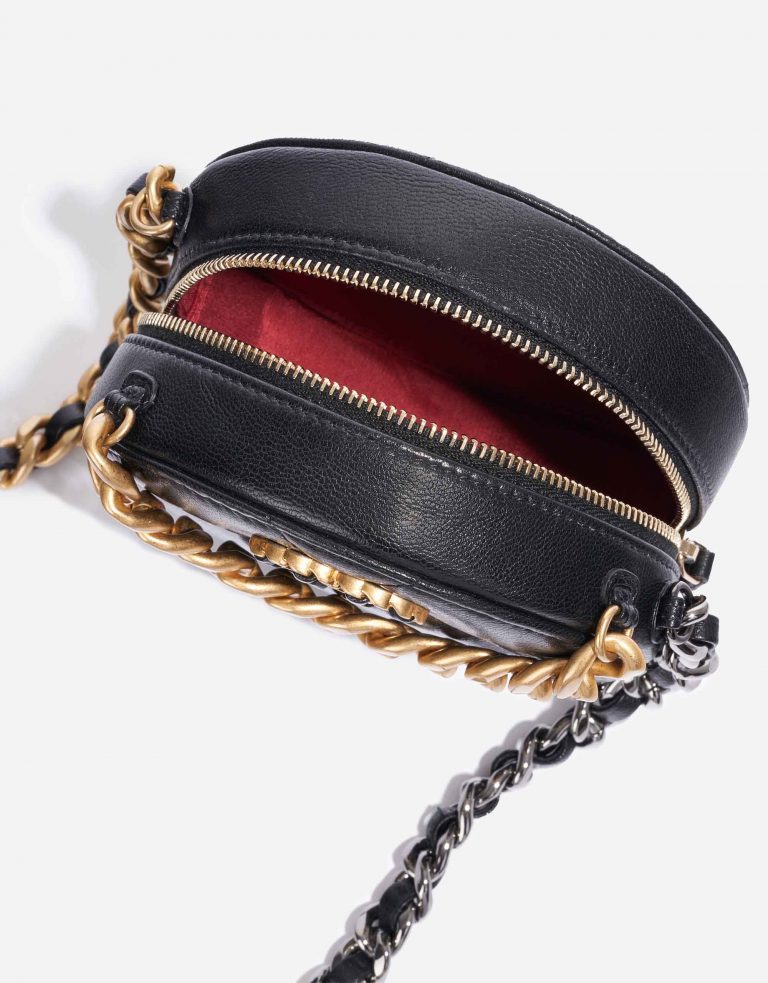 Chanel 19 Pochette Agneau Noir