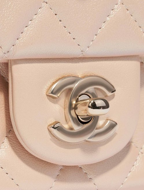 Chanel Classique Mini Agneau Rectangulaire Beige Irisdescent