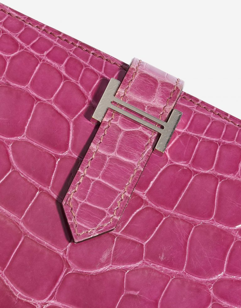 Pre-owned Hermès bag Wallet Bearn Fuchsia Alligator | Sell your designer bag on Saclab.com