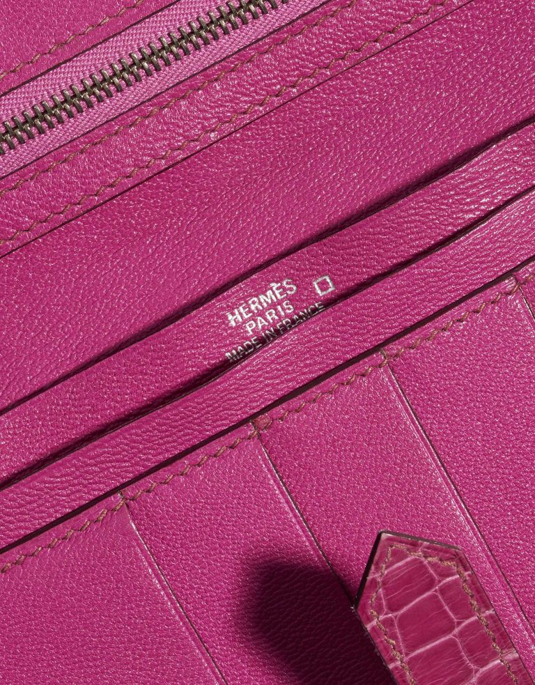 Pre-owned Hermès bag Wallet Bearn Fuchsia Alligator | Sell your designer bag on Saclab.com