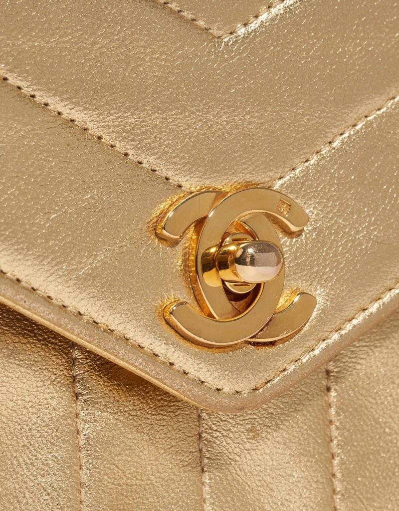 Chanel Pochette Vintage Agneau Dorée