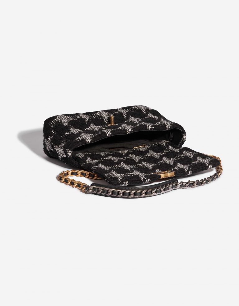 Chanel 19 Large Tweed Black / White