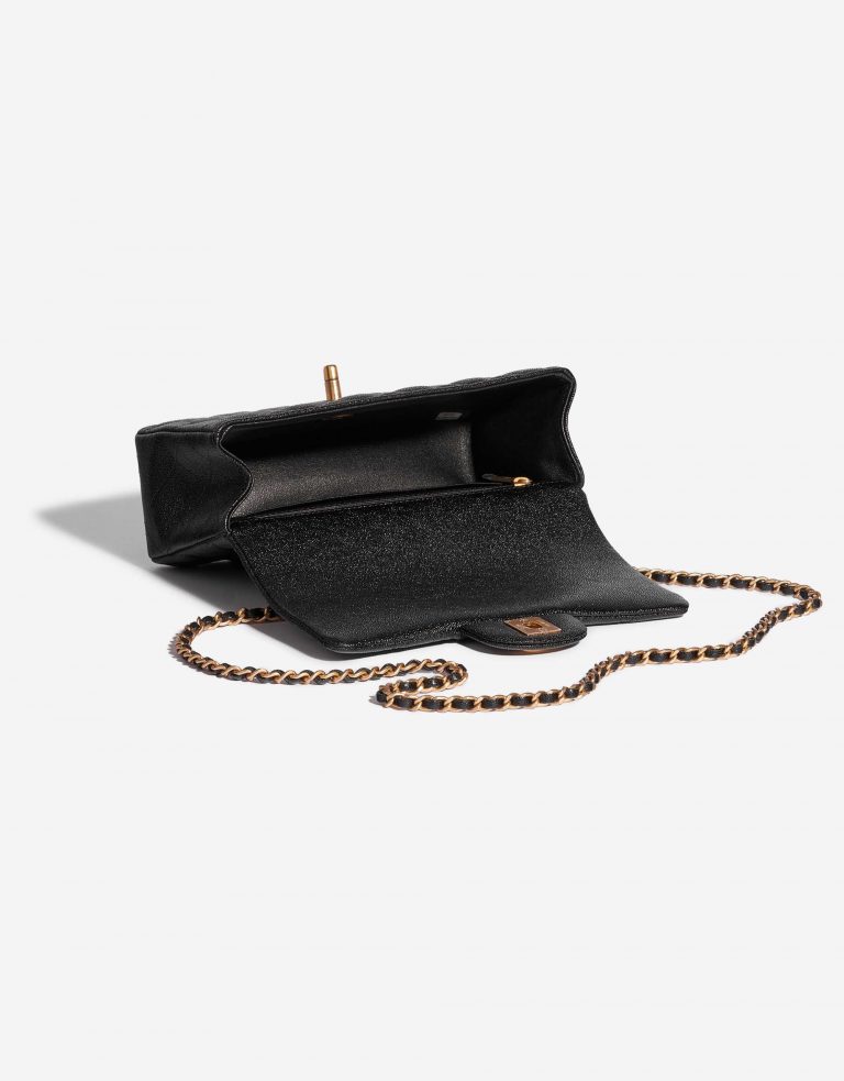 Chanel Classique Avec Poignée Mini Rectangulaire Veau Grainé Noir