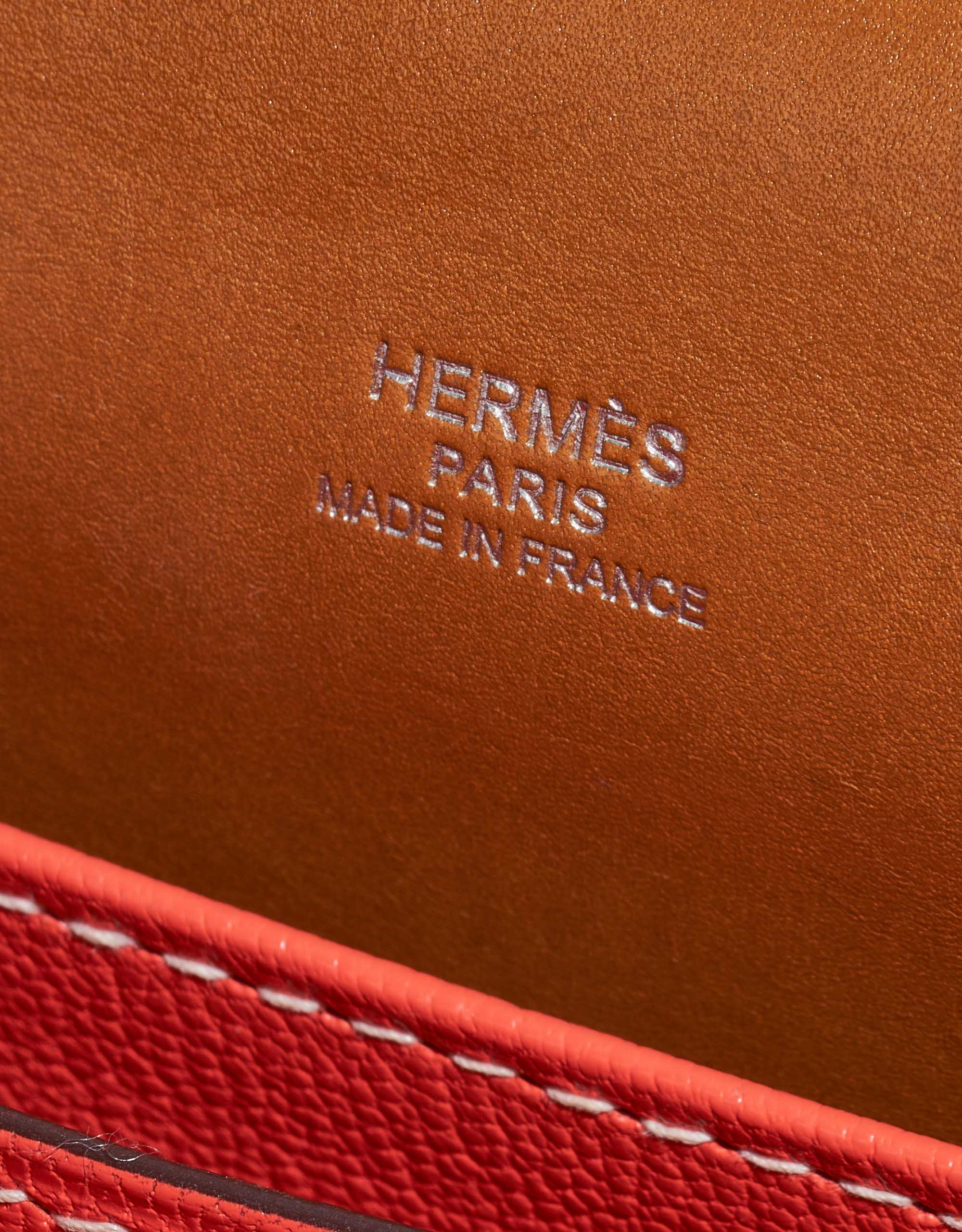 Hermès Roulis 23 Tadelakt / Chèvre Gold / Rouge Pivoine