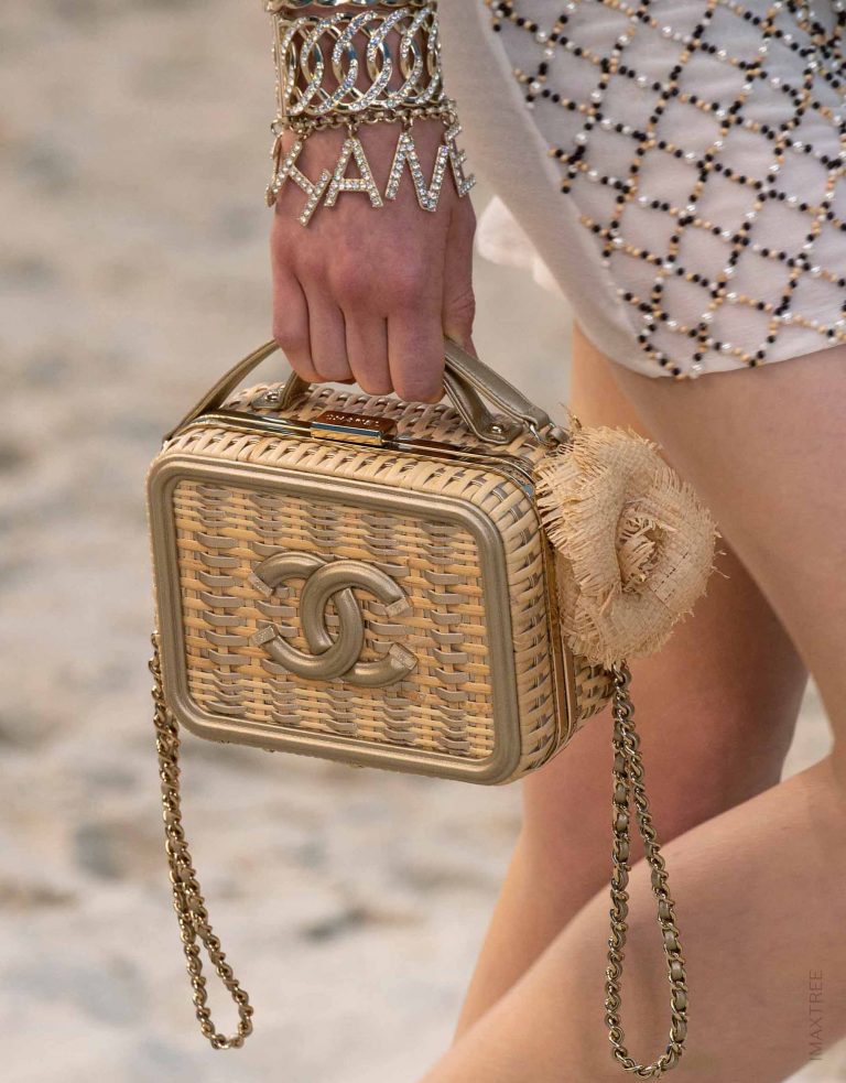 Chanel Vanity Case Straw Gold Spring Summer 2019