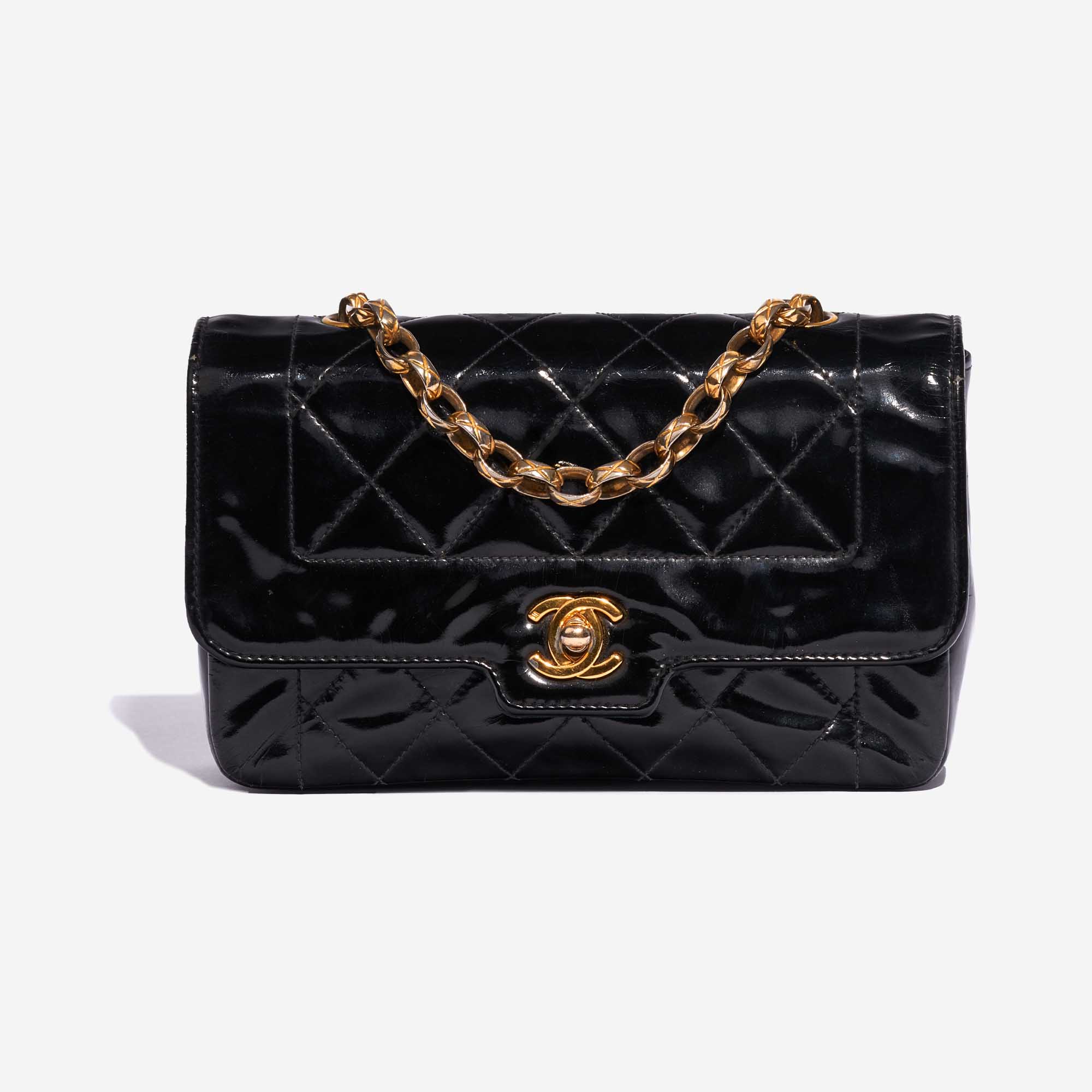 Chanel - Authenticated Diana Handbag - Patent Leather Black Plain for Women, Very Good Condition