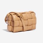 Pre-owned Bottega Veneta bag Cassette Lamb Nude Beige Side Front | Sell your designer bag on Saclab.com