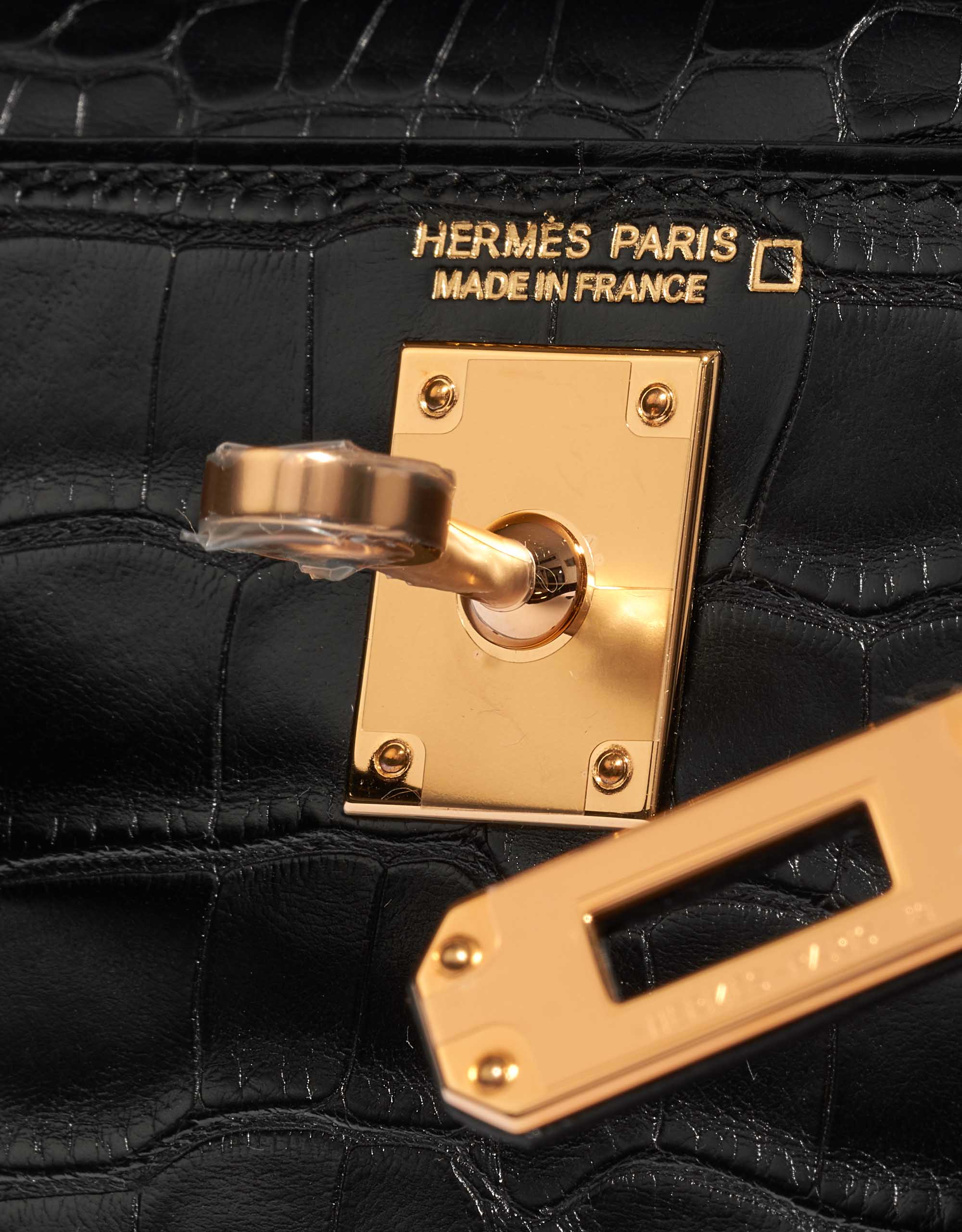 Gebrauchte Hermès Tasche Kelly Mini Matte Alligator Schwarz Schwarz Verschluss-System | Verkaufen Sie Ihre Designer-Tasche auf Saclab.com