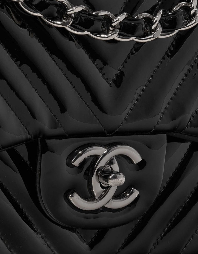 Pre-owned Chanel bag Timeless Jumbo Patent Leather Black | Sell your designer bag on Saclab.com