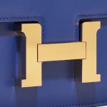Hermès Constance 18 Tadelakt Bleu Electrique Blue Closing System | Sell your designer bag on Saclab.com