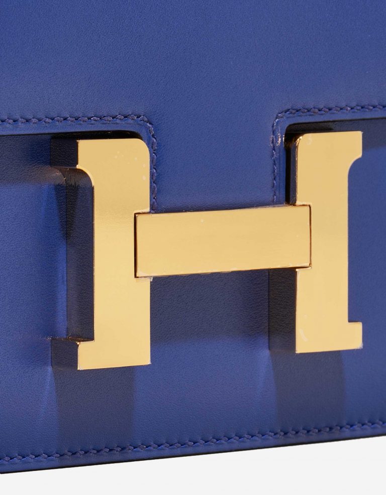 Pre-owned Hermès bag Constance 18 Tadelakt Bleu Electrique Blue Front | Sell your designer bag on Saclab.com